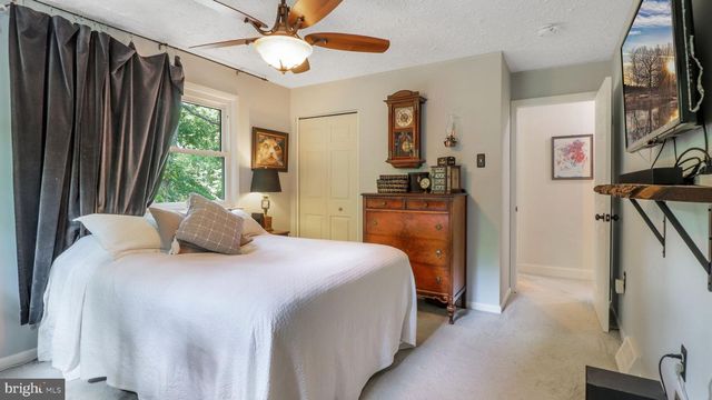 1405 MERCER RD, Haymarket, VA 20169