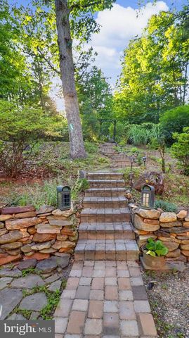 1405 MERCER RD, Haymarket, VA 20169