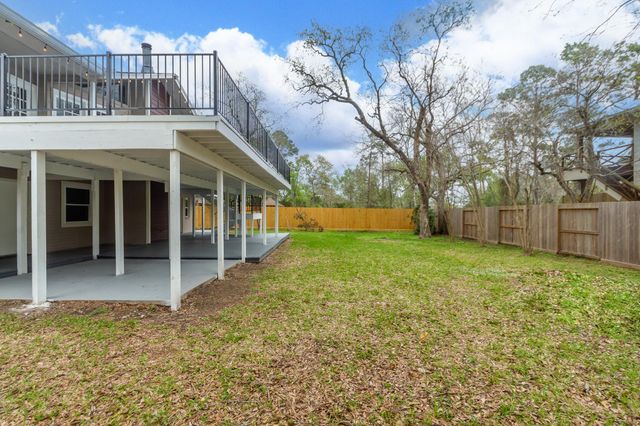 4509 Country Club Drive, Dickinson, TX 77539