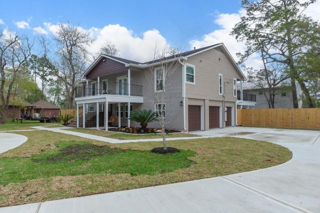 4509 Country Club Drive, Dickinson, TX 77539