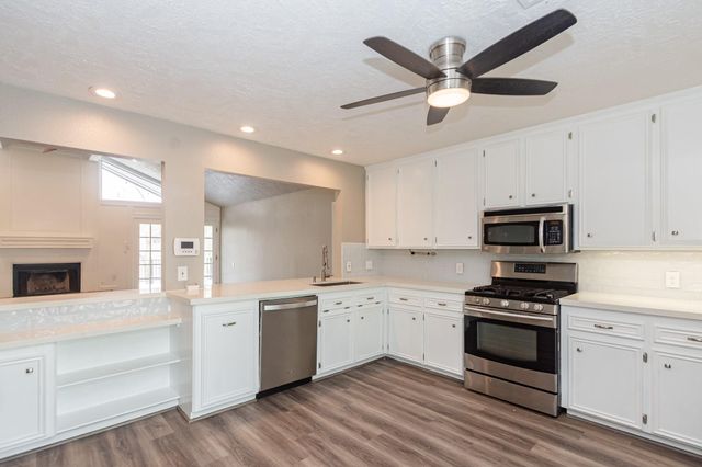 4509 Country Club Drive, Dickinson, TX 77539