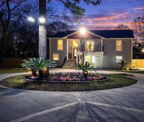 4509 Country Club Drive, Dickinson, TX 77539