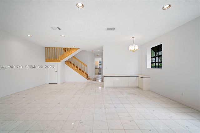 21378 Marina Cove Cir 11-B, Aventura, FL 33180