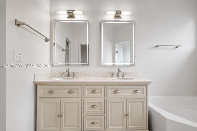21378 Marina Cove Cir 11-B, Aventura, FL 33180