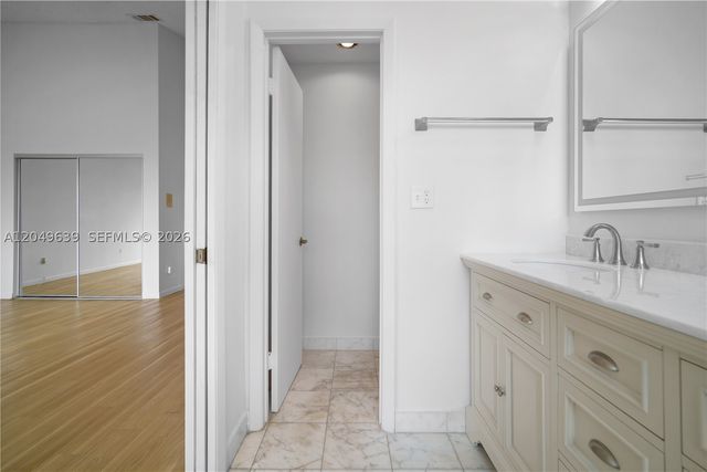 21378 Marina Cove Cir 11-B, Aventura, FL 33180