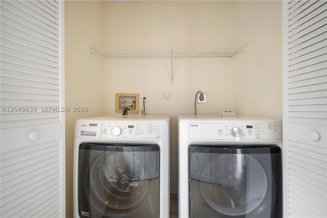 21378 Marina Cove Cir 11-B, Aventura, FL 33180