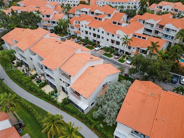 21378 Marina Cove Cir 11-B, Aventura, FL 33180