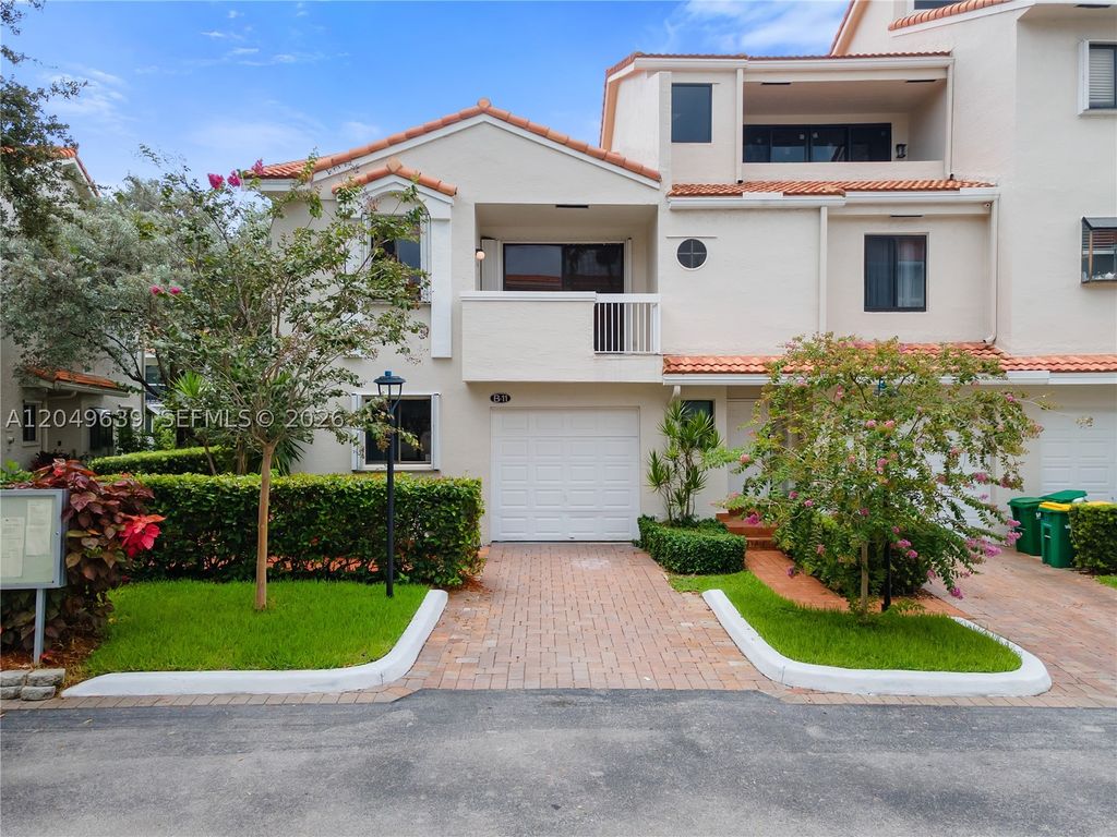 21378 Marina Cove Cir 11-B, Aventura, FL 33180
