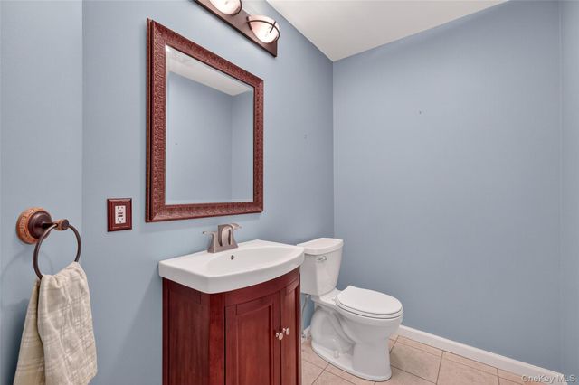206 Tamerisk Lane, New Windsor, NY 12553