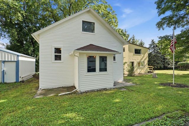 W3798 Highway 33, Cambria, WI 53923