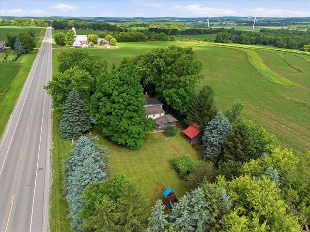 W3798 Highway 33, Cambria, WI 53923