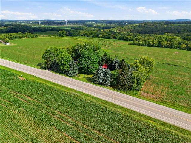 W3798 Highway 33, Cambria, WI 53923