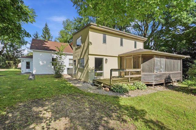 W3798 Highway 33, Cambria, WI 53923