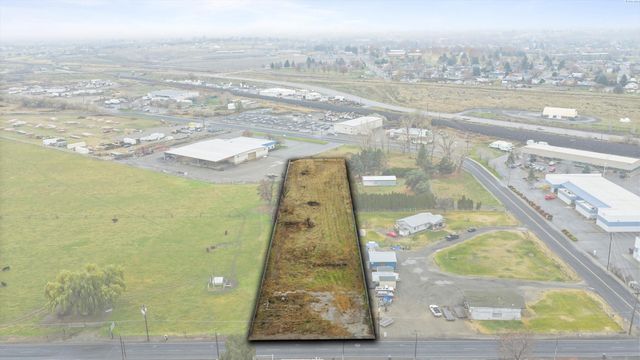 1526 E 3rd Ave, Kennewick, WA 99337