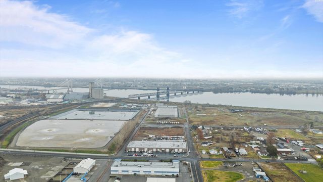 1526 E 3rd Ave, Kennewick, WA 99337