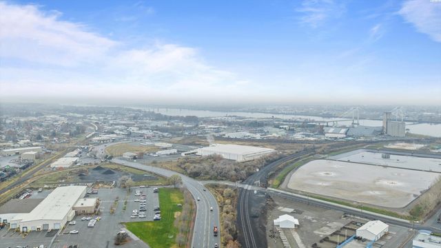 1526 E 3rd Ave, Kennewick, WA 99337