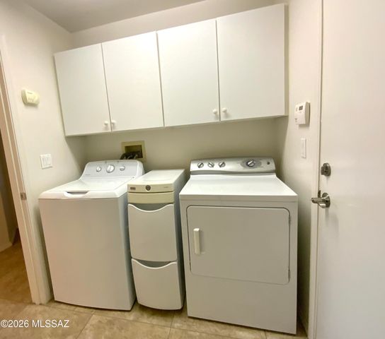 11253 N Eagle Landing Place, Tucson, AZ 85737
