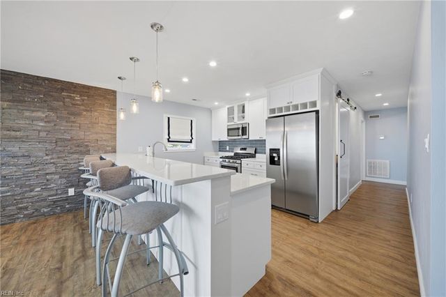 1616 E Ocean View Ave Apt F, Norfolk, VA 23503