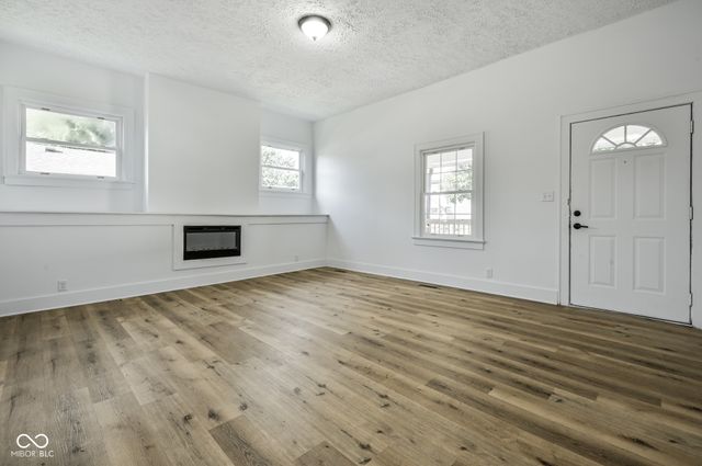 137 N Tennessee Street, Danville, IN 46122