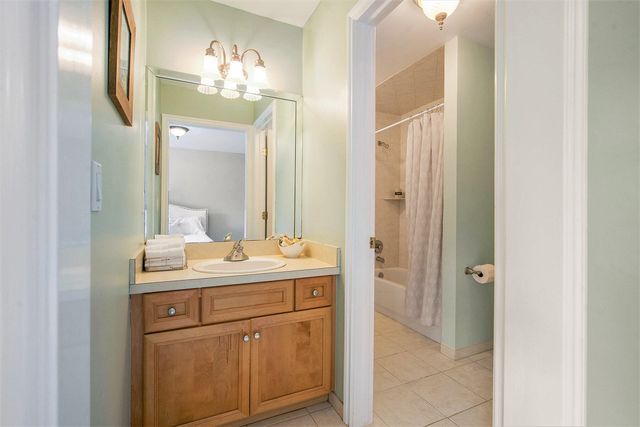 4251 Fleming Way, Plymouth, MI 48170