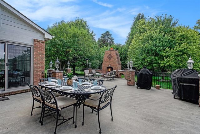 4251 Fleming Way, Plymouth, MI 48170