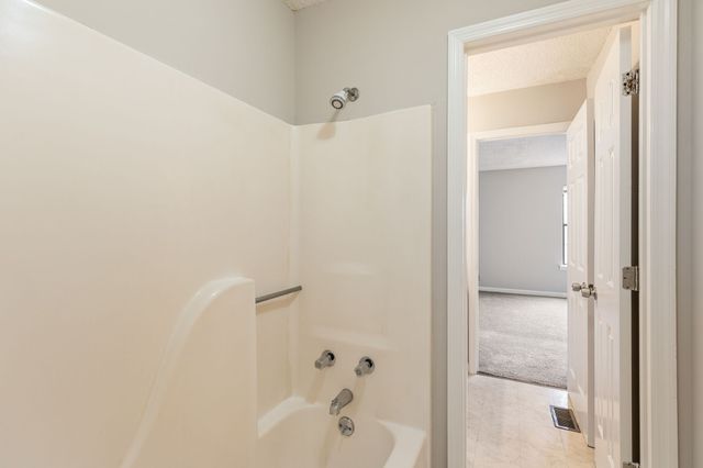 1615 Western Shore Dr, Nashville, TN 37214