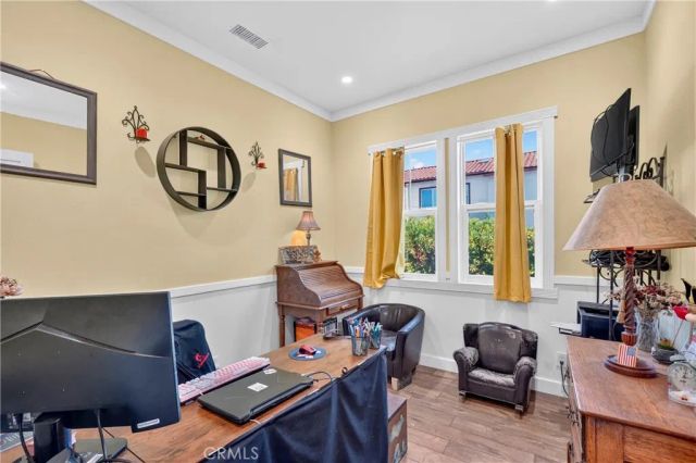 10901 Chestnut, Los Alamitos, CA 90720