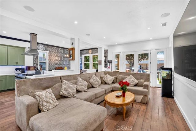10901 Chestnut, Los Alamitos, CA 90720