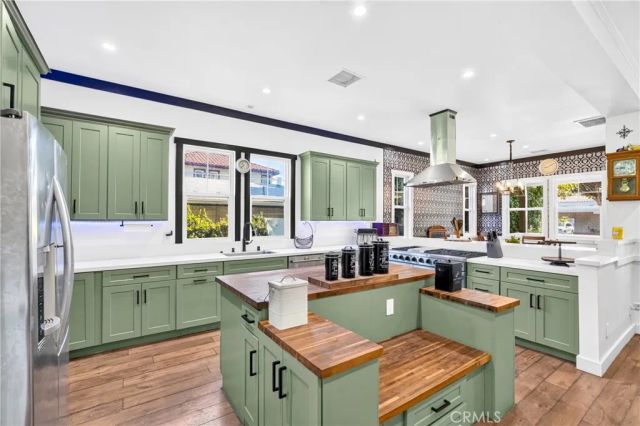 10901 Chestnut, Los Alamitos, CA 90720