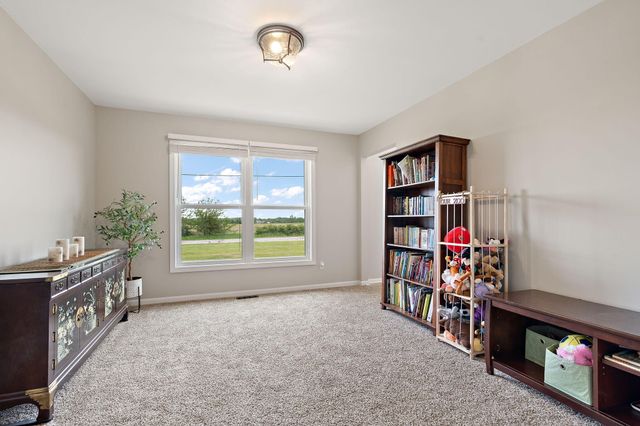 4489 E 101st Avenue, Crown Point, IN 46307