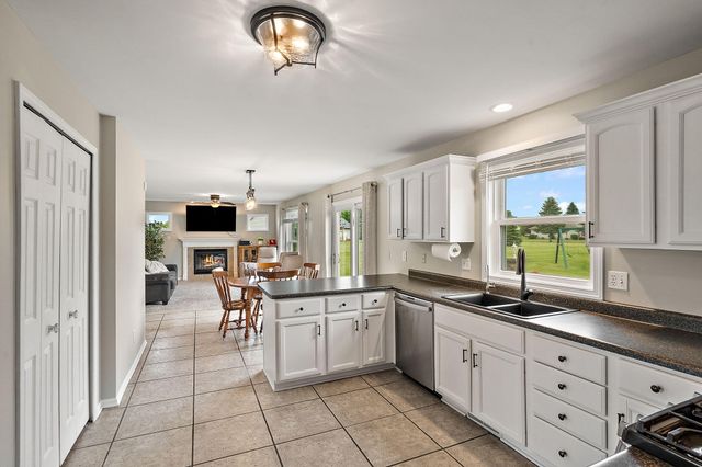 4489 E 101st Avenue, Crown Point, IN 46307