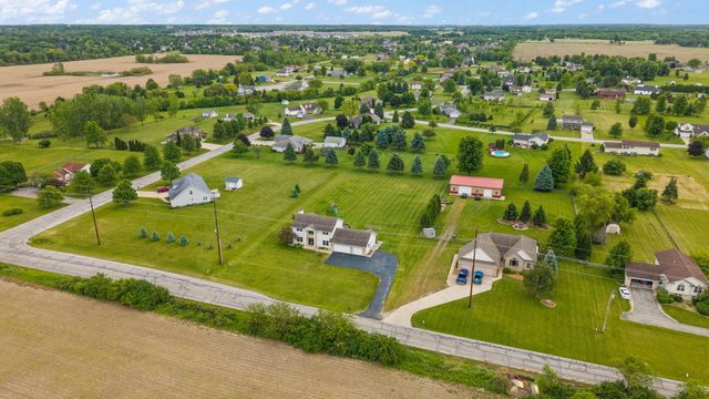 4489 E 101st Avenue, Crown Point, IN 46307