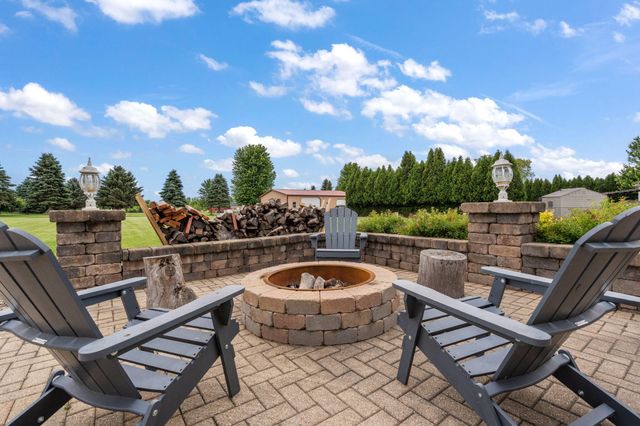4489 E 101st Avenue, Crown Point, IN 46307