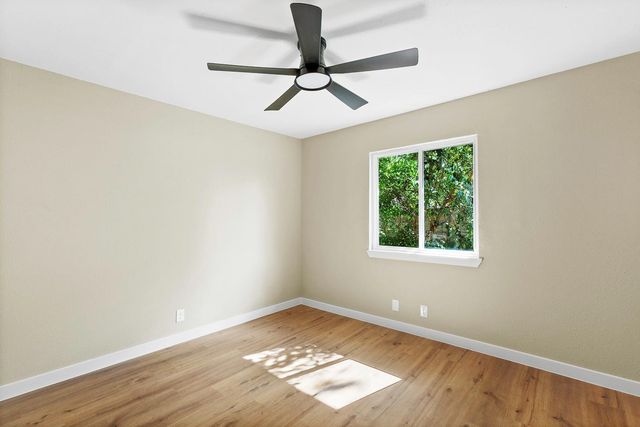 1800 Nicole CIR A, Round Rock, TX 78664