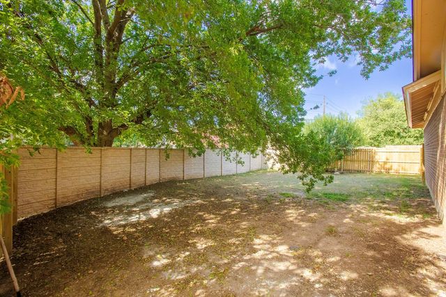 1800 Nicole CIR A, Round Rock, TX 78664