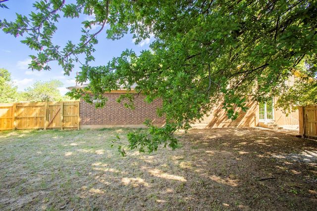 1800 Nicole CIR A, Round Rock, TX 78664