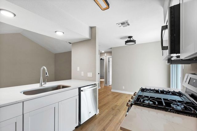 1800 Nicole CIR A, Round Rock, TX 78664