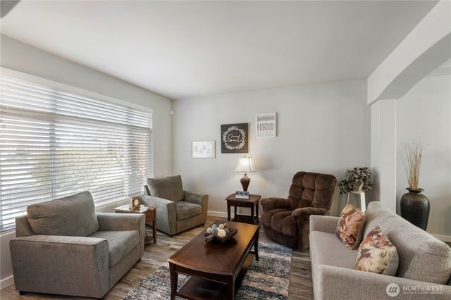 6021 Olive Avenue SE, Auburn, WA 98092