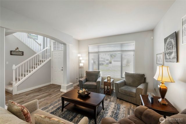 6021 Olive Avenue SE, Auburn, WA 98092