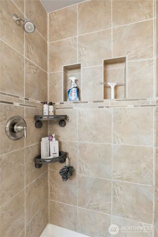 6021 Olive Avenue SE, Auburn, WA 98092