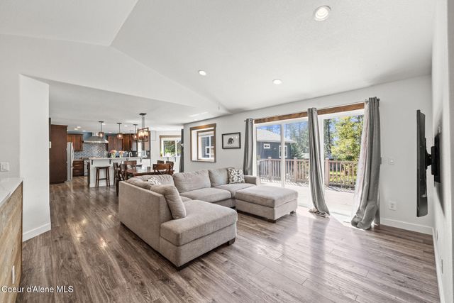 1405 N Cherrywood DR, Coeur D'alene, ID 83814