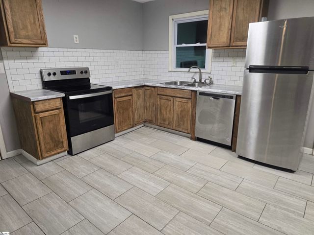 105 Shoally Street, Boiling Springs, SC 29316