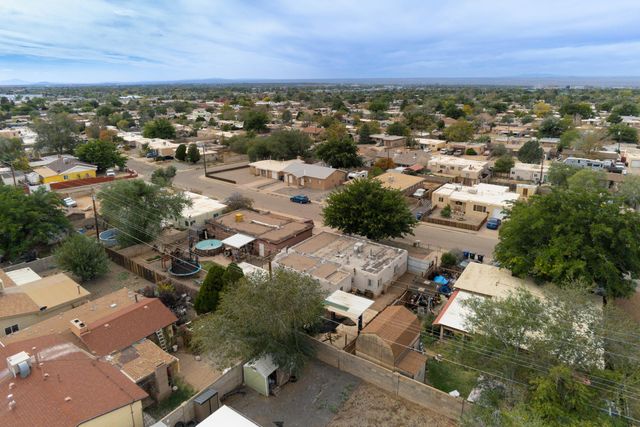 1112 Dorothy Street NE, Albuquerque, NM 87112