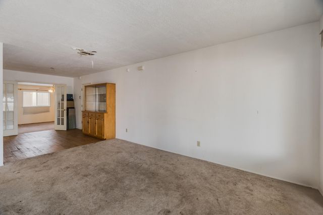 1112 Dorothy Street NE, Albuquerque, NM 87112