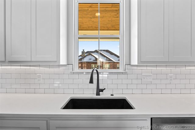 3618 W Evergreen Street, Skiatook, OK 74070