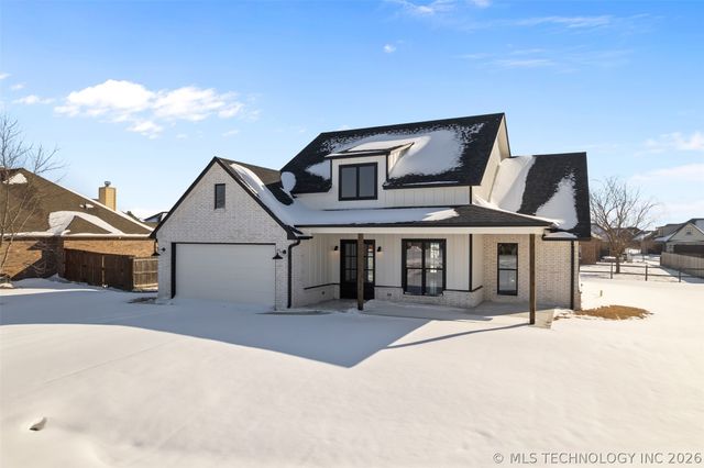 3618 W Evergreen Street, Skiatook, OK 74070