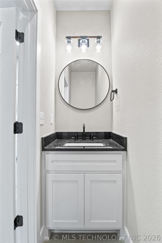 3618 W Evergreen Street, Skiatook, OK 74070