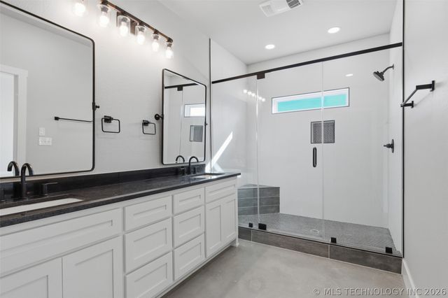 3618 W Evergreen Street, Skiatook, OK 74070