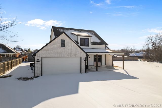 3618 W Evergreen Street, Skiatook, OK 74070