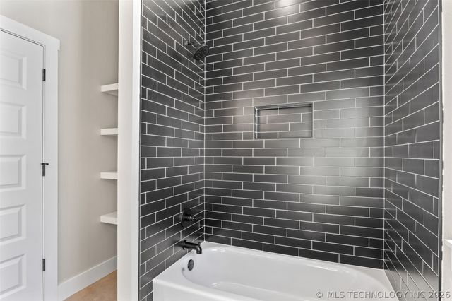 3618 W Evergreen Street, Skiatook, OK 74070